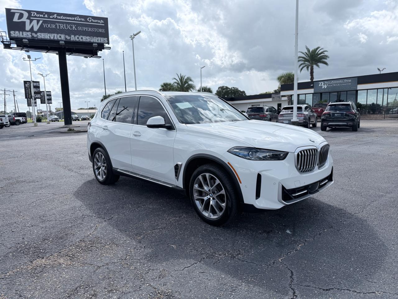 BMW X5 sDrive40i Sports Activity Vehicle 2026