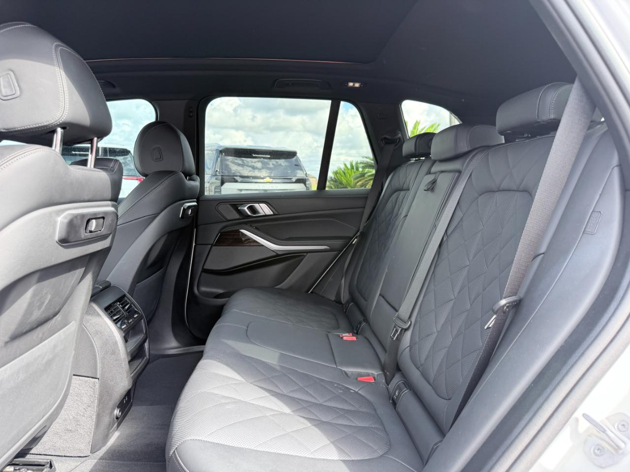 BMW X5 sDrive40i Sports Activity Vehicle 2026