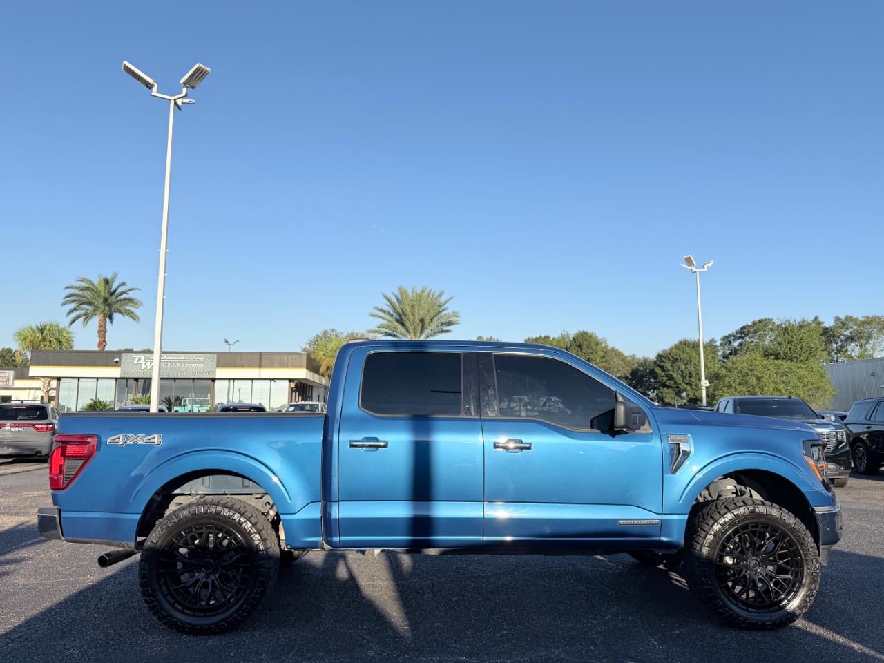Ford F-150 XLT 4WD SuperCrew 5.5' Box 2024