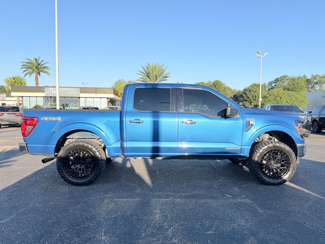 Ford F-150 XLT 4WD SuperCrew 5.5' Box 2024
