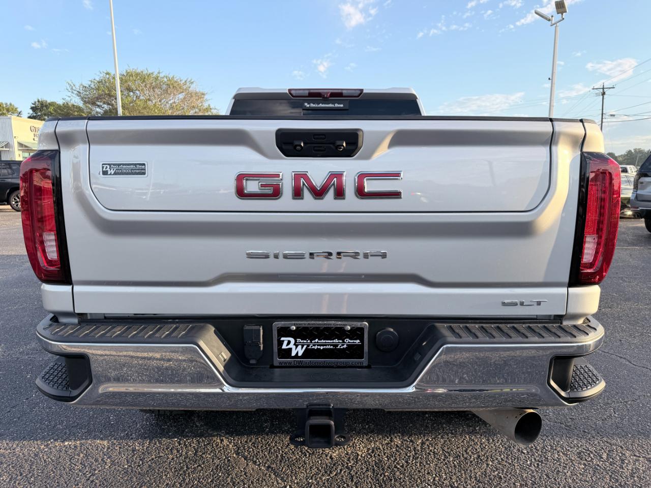 GMC Sierra 2500HD 4WD Crew Cab 159" SLT 2023