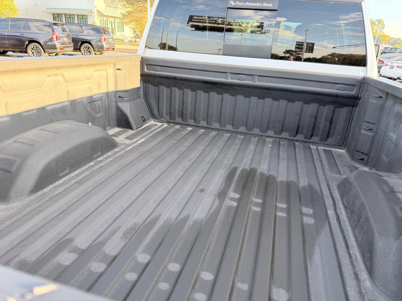GMC Sierra 2500HD 4WD Crew Cab 159" SLT 2023