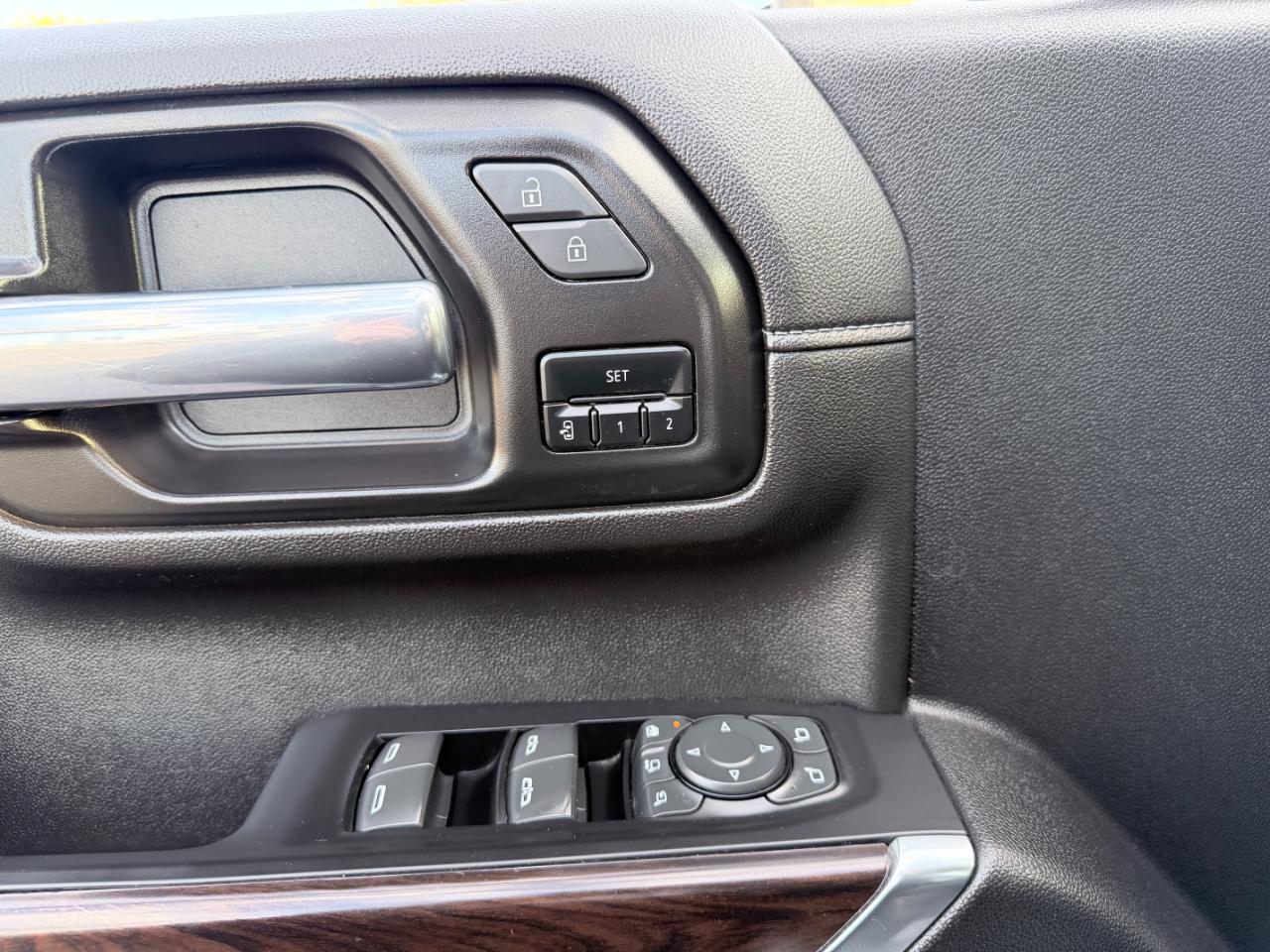 GMC Sierra 2500HD 4WD Crew Cab 159" SLT 2023