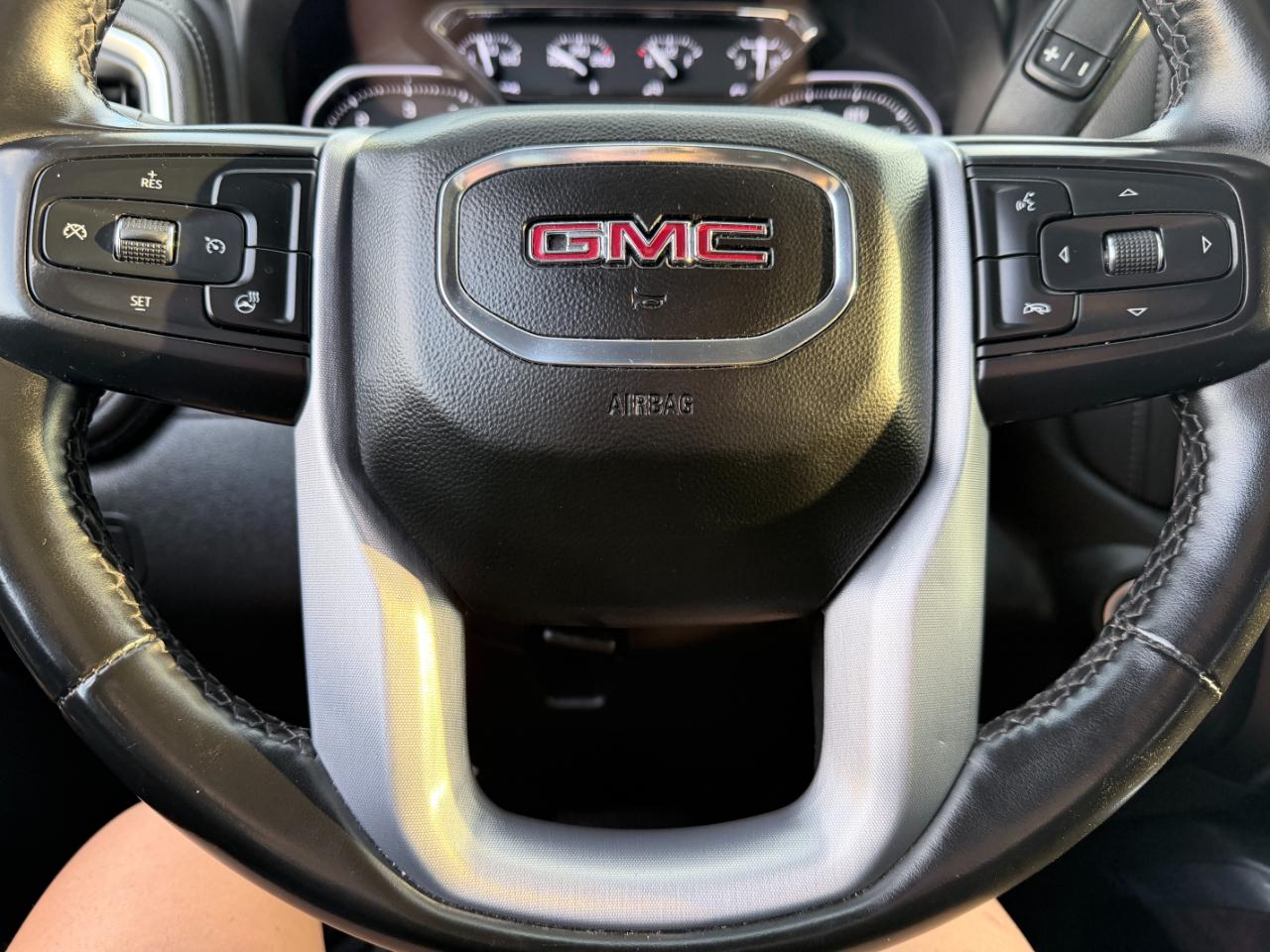 GMC Sierra 2500HD 4WD Crew Cab 159" SLT 2023