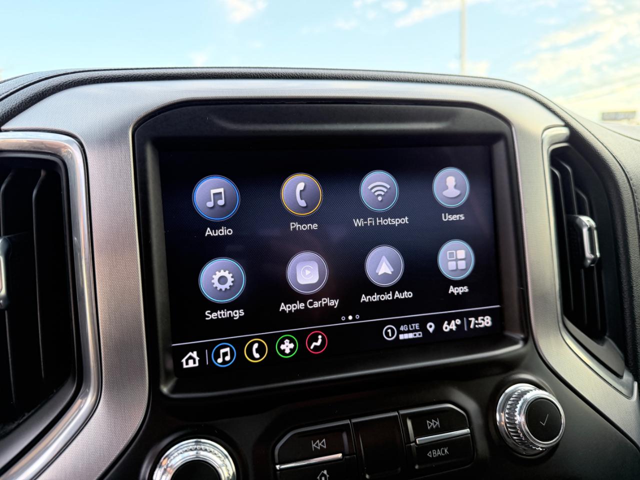 GMC Sierra 2500HD 4WD Crew Cab 159" SLT 2023