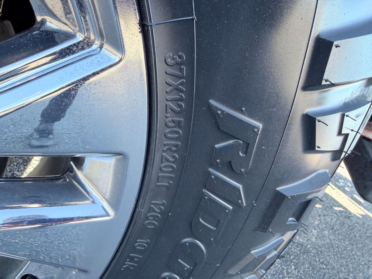 Ford F-150 Lariat 4WD SuperCrew 5.5' Box 2023