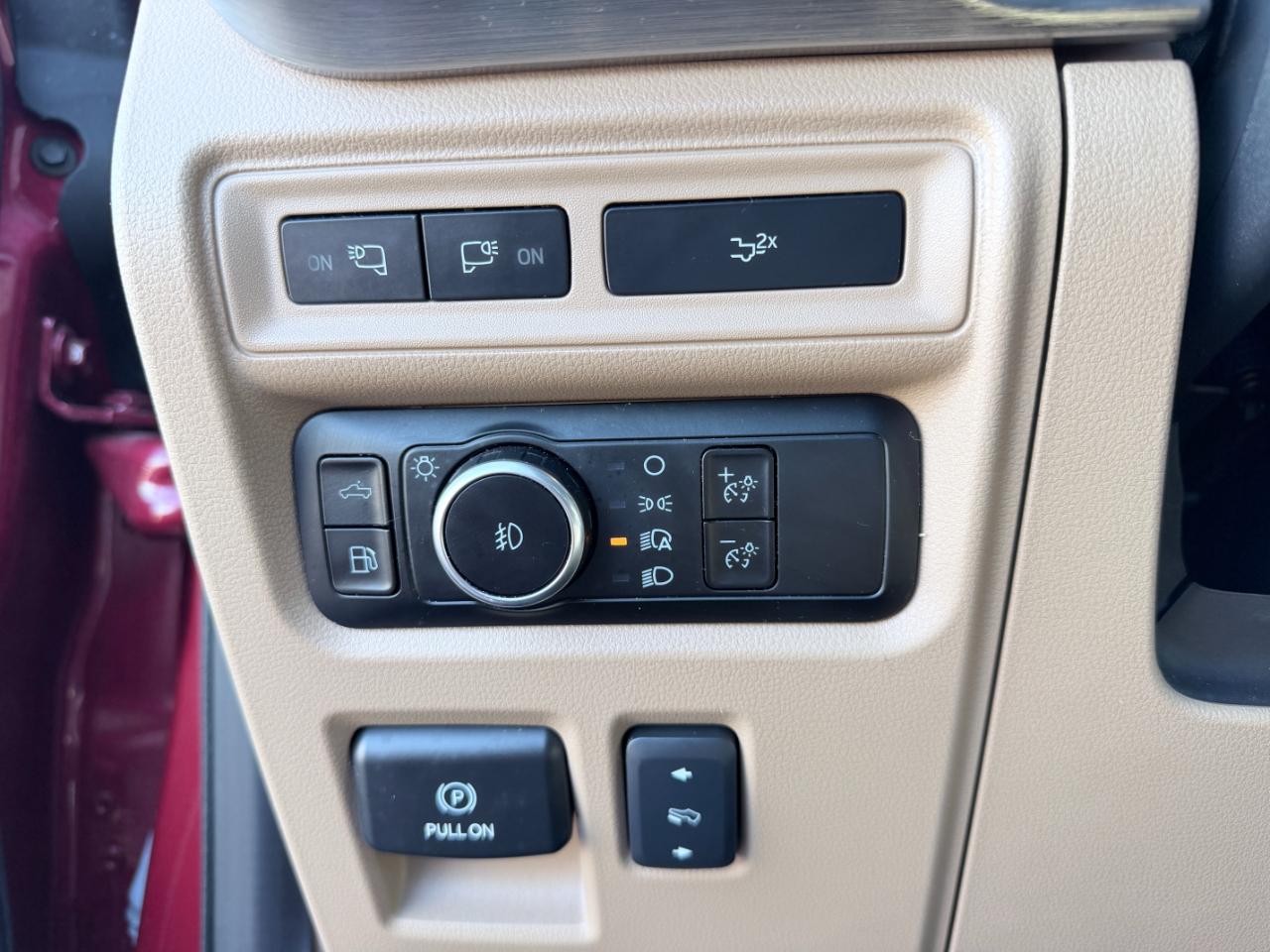 Ford F-150 Lariat 4WD SuperCrew 5.5' Box 2023