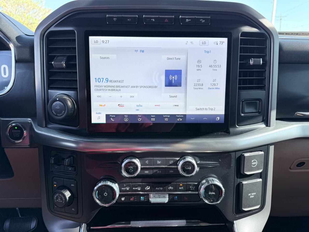 Ford F-150 Lariat 4WD SuperCrew 5.5' Box 2023
