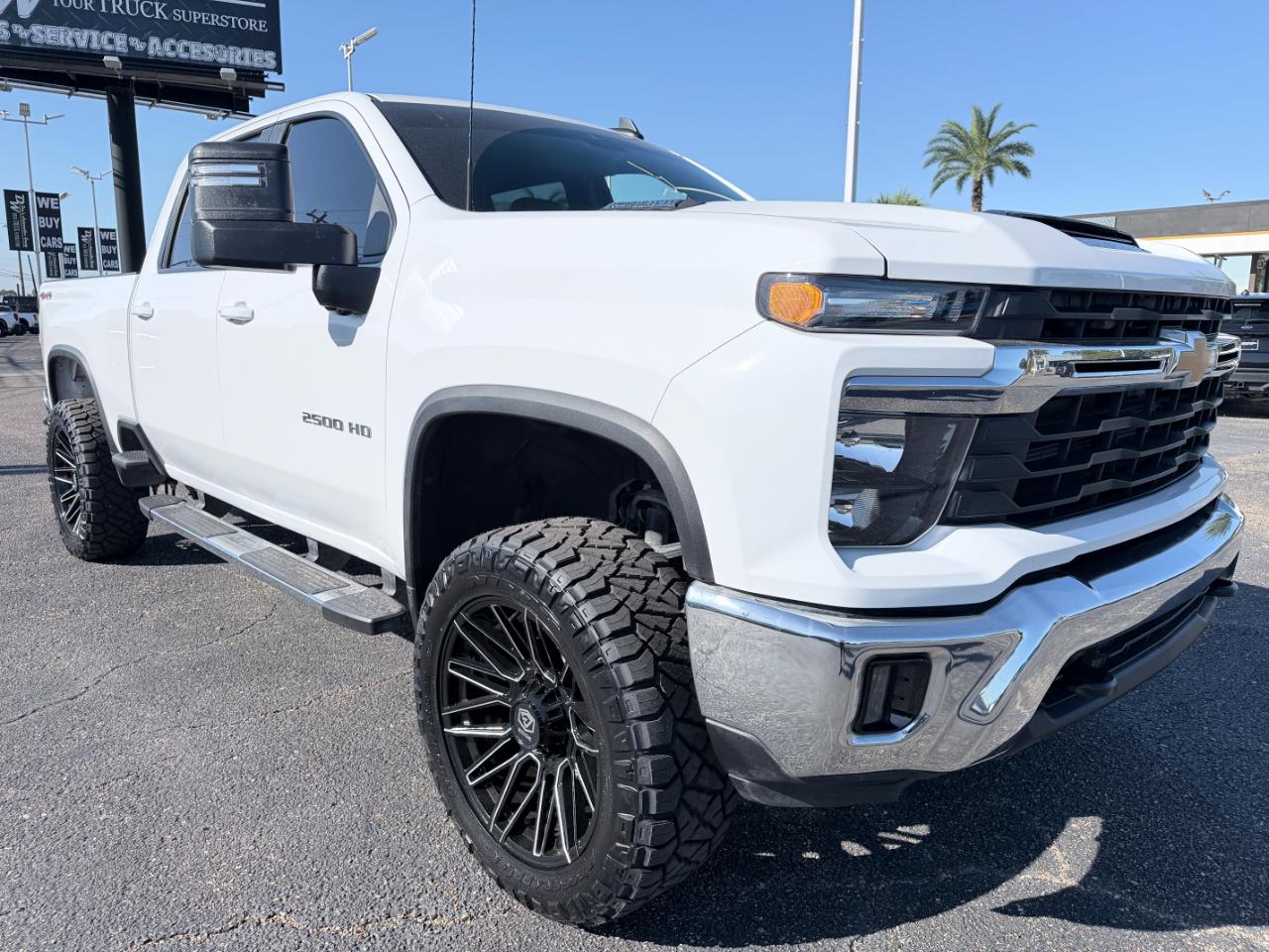 Chevrolet Silverado 2500HD 4WD Crew Cab 159" LT 2025