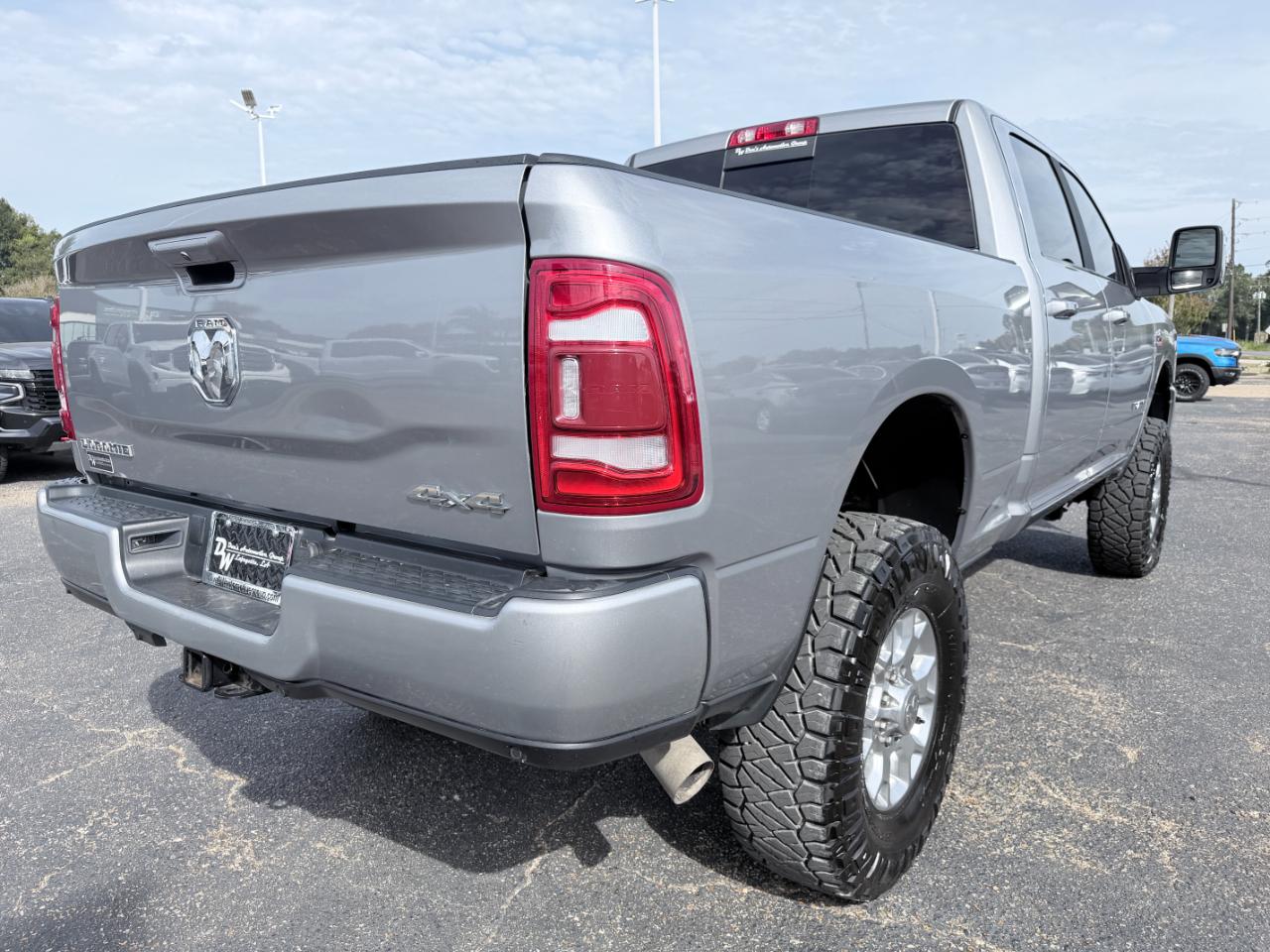 RAM 2500 Laramie 4x4 Crew Cab 6'4" Box 2024