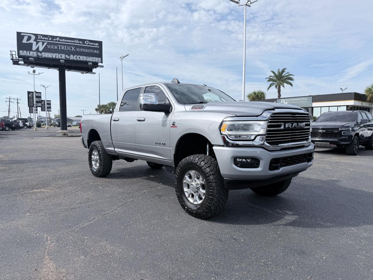 RAM 2500 Laramie 4x4 Crew Cab 6'4" Box 2024