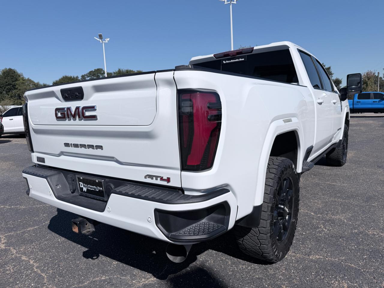 GMC Sierra 2500HD 4WD Crew Cab 159" AT4 2024