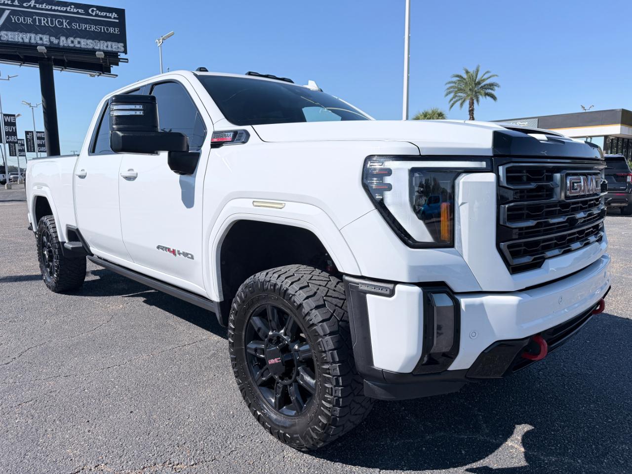 GMC Sierra 2500HD 4WD Crew Cab 159" AT4 2024