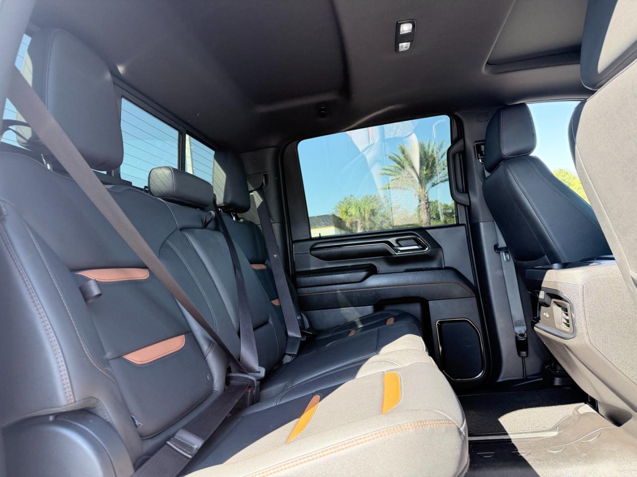 GMC Sierra 2500HD 4WD Crew Cab 159" AT4 2024