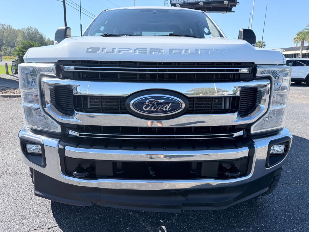 Ford Super Duty F-250 SRW XLT 4WD Crew Cab 8' Box 2022