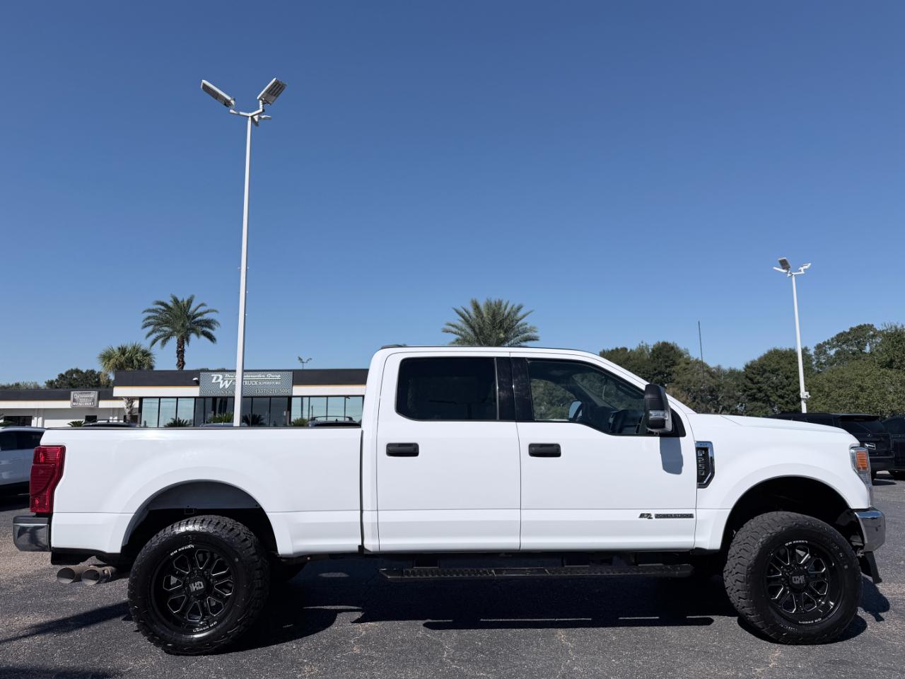 Ford Super Duty F-250 SRW XLT 4WD Crew Cab 8' Box 2022