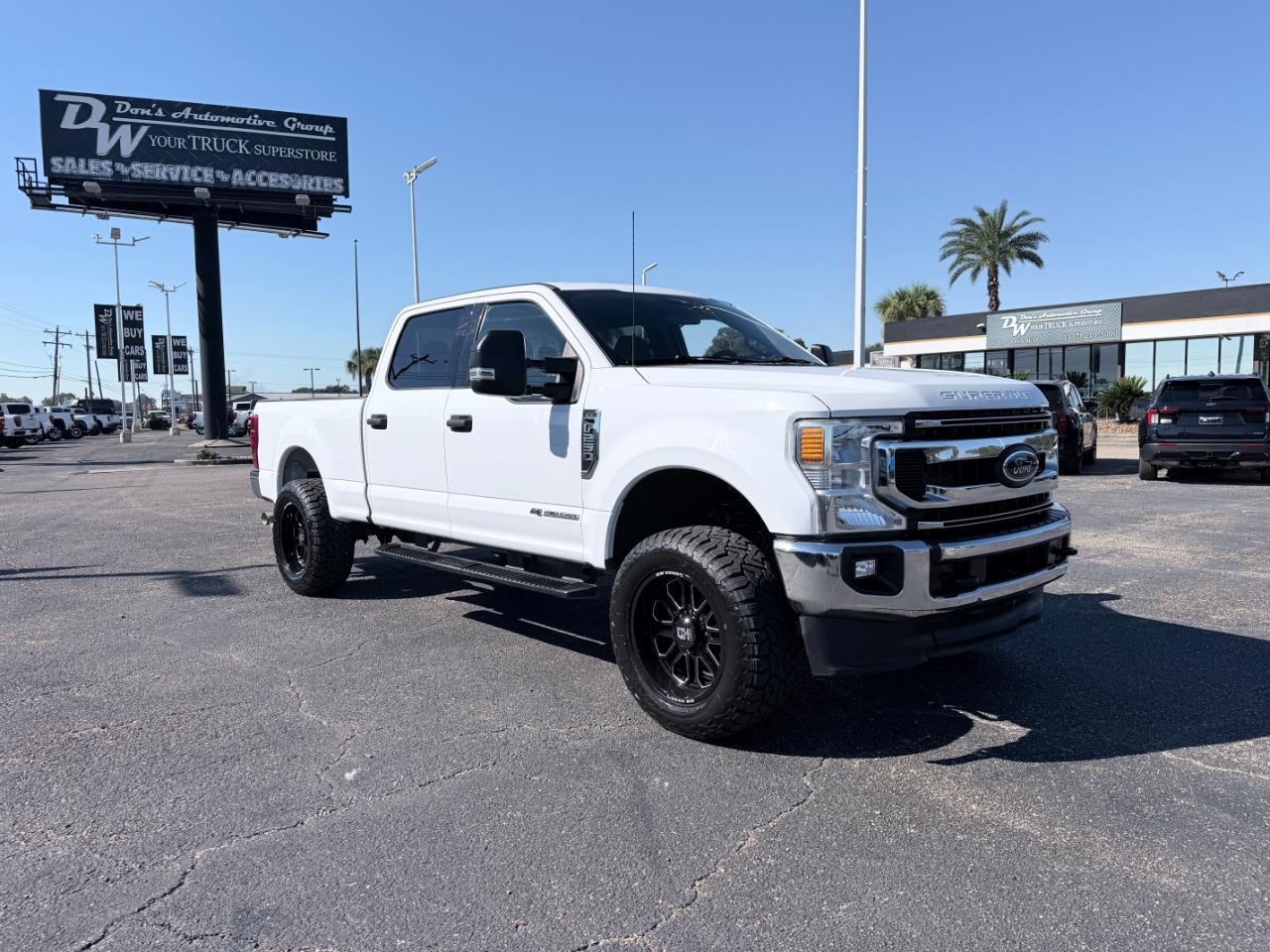 Ford Super Duty F-250 SRW XLT 4WD Crew Cab 8' Box 2022