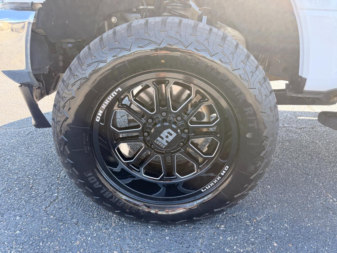 Ford Super Duty F-250 SRW XLT 4WD Crew Cab 8' Box 2022