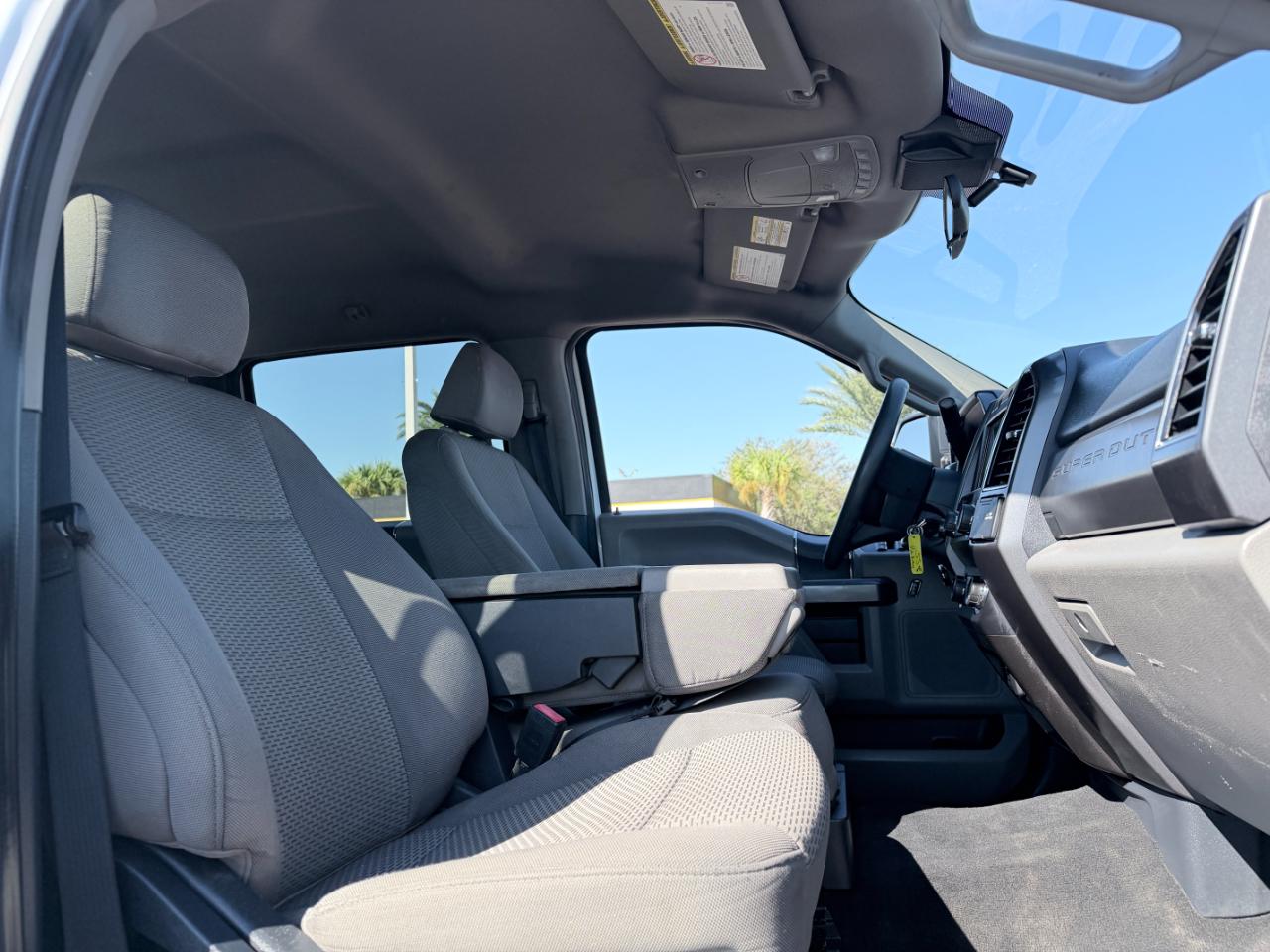 Ford Super Duty F-250 SRW XLT 4WD Crew Cab 8' Box 2022