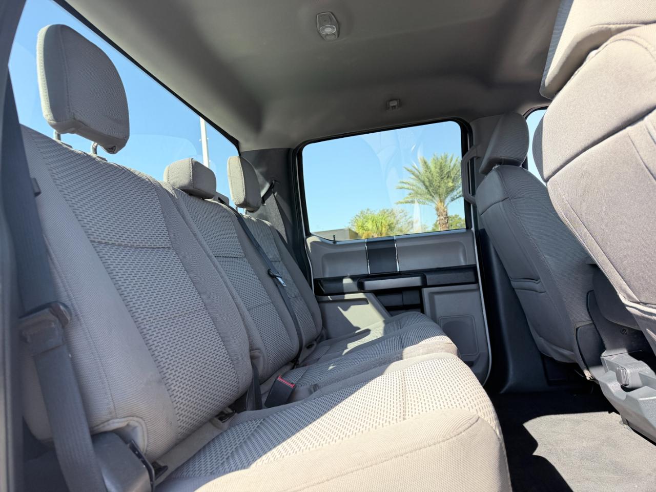 Ford Super Duty F-250 SRW XLT 4WD Crew Cab 8' Box 2022