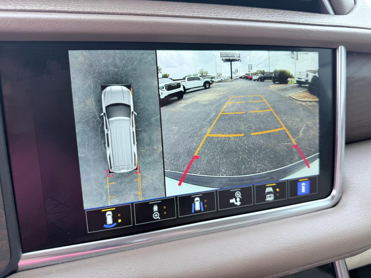 GMC Yukon XL 2WD 4dr Denali 2022