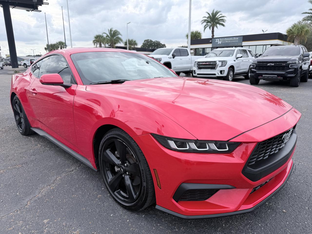 Ford Mustang EcoBoost Fastback 2024