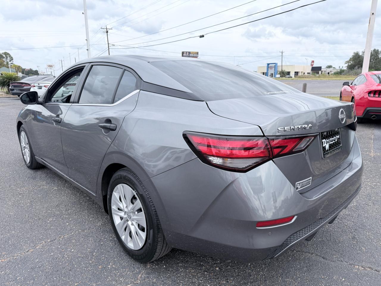 Nissan Sentra S CVT 2024