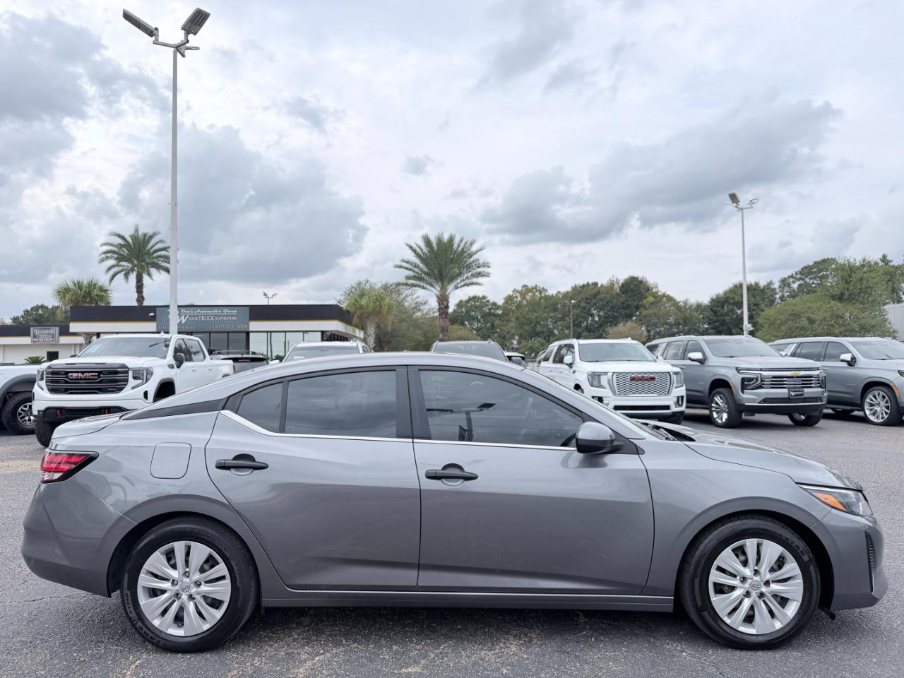 Nissan Sentra S CVT 2024