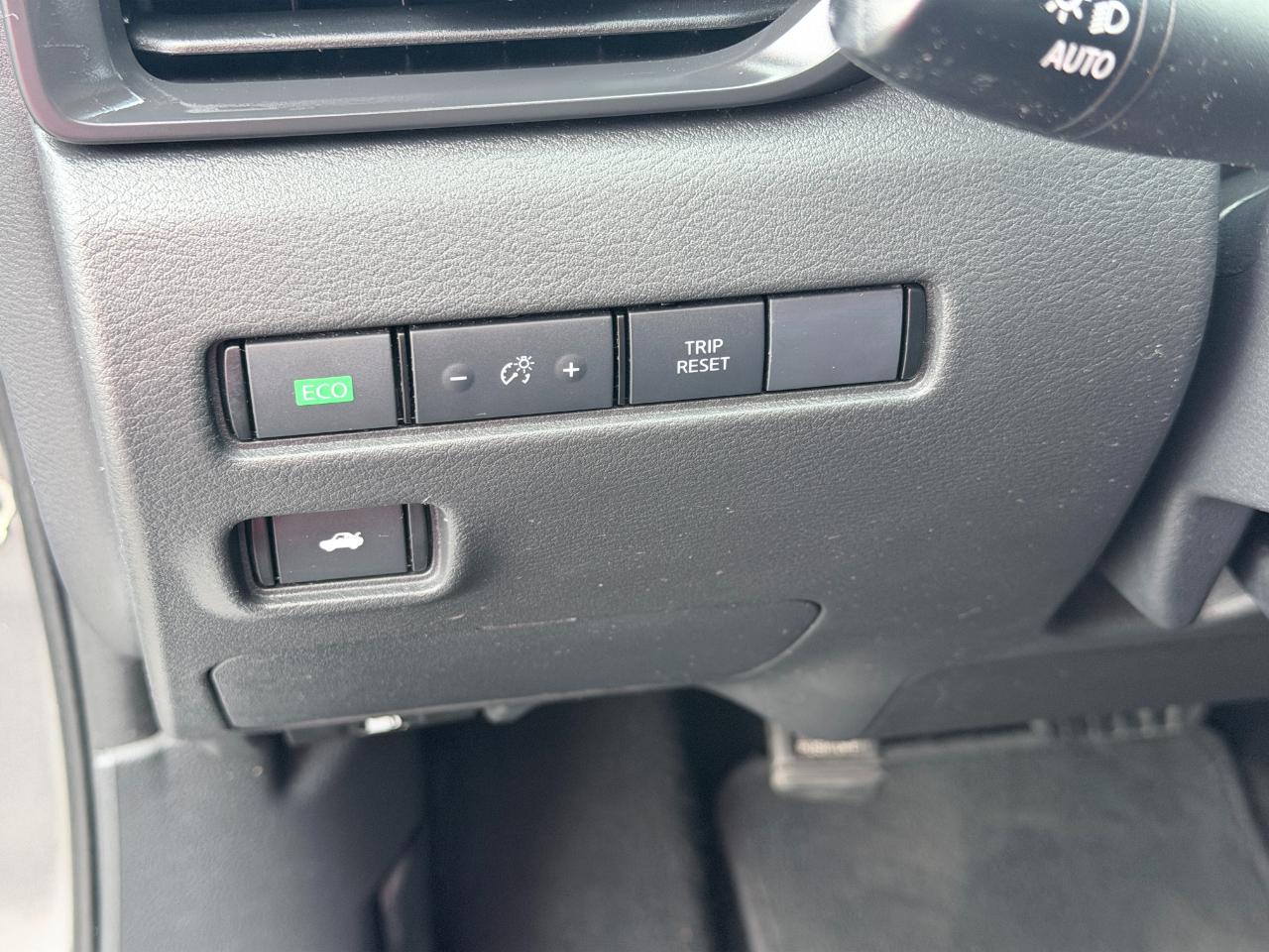 Nissan Sentra S CVT 2024
