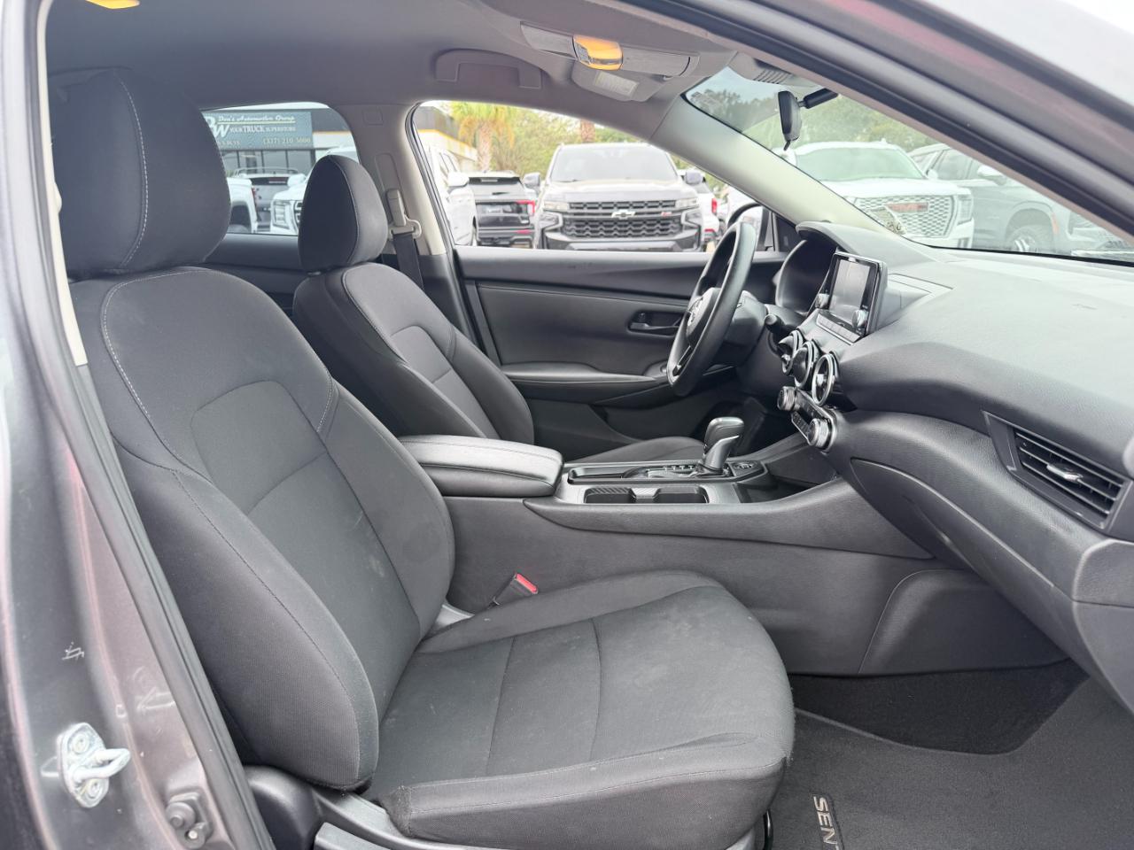 Nissan Sentra S CVT 2024