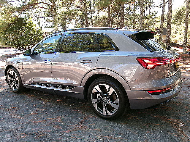 Audi E-Tron  2022 Audi E-Tron  2022