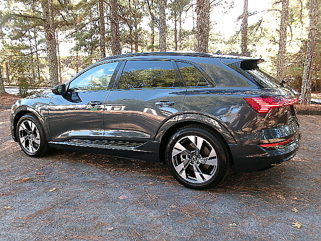 Audi E-Tron  2021 Audi E-Tron  2021