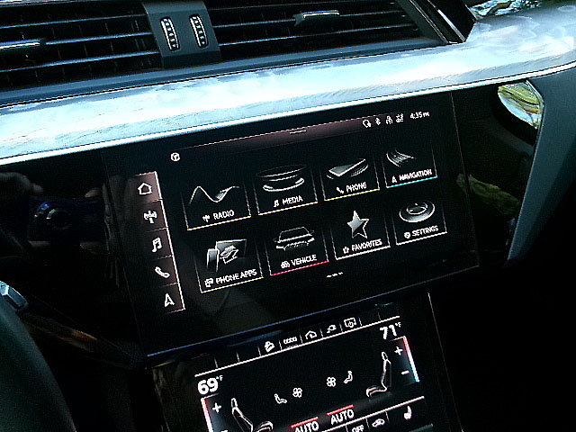 Audi E-Tron  2021 Audi E-Tron  2021