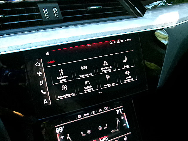 Audi E-Tron  2021 Audi E-Tron  2021