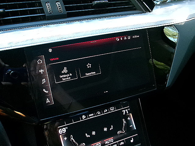Audi E-Tron  2021 Audi E-Tron  2021
