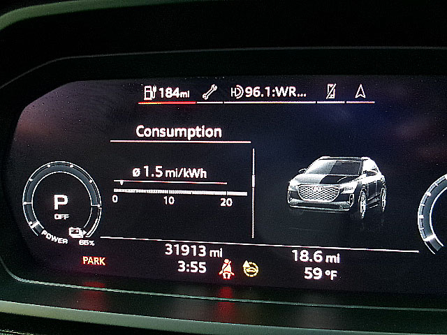 Audi Q4 e-tron  2022 Audi Q4 e-tron  2022