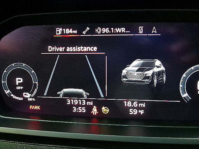Audi Q4 e-tron  2022 Audi Q4 e-tron  2022
