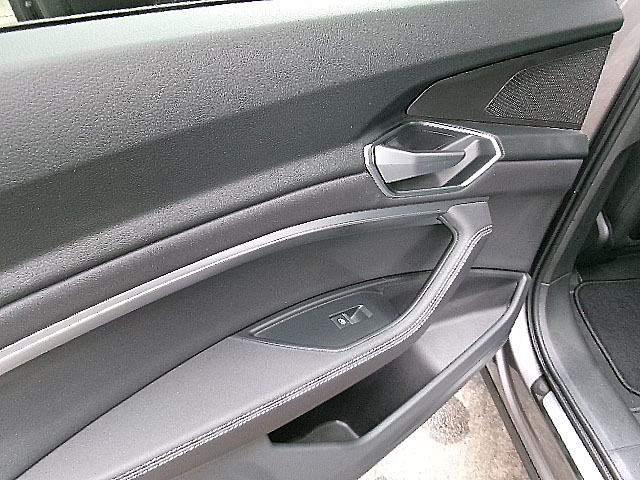 Audi E-Tron  2022 Audi E-Tron  2022