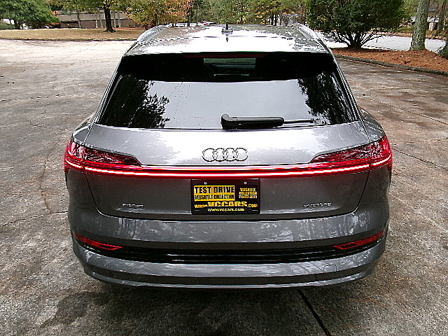 Audi E-Tron  2023 Audi E-Tron  2023