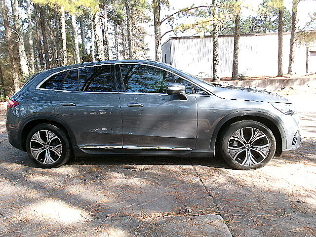 Mercedes-Benz EQE  2023