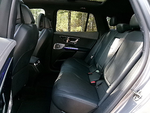 Mercedes-Benz EQE  2023