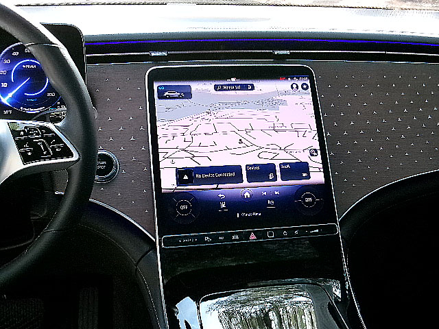 Mercedes-Benz EQE  2023