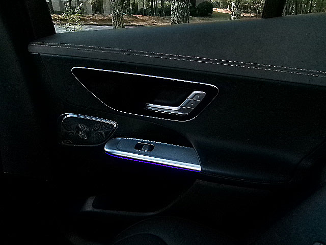 Mercedes-Benz EQE  2023