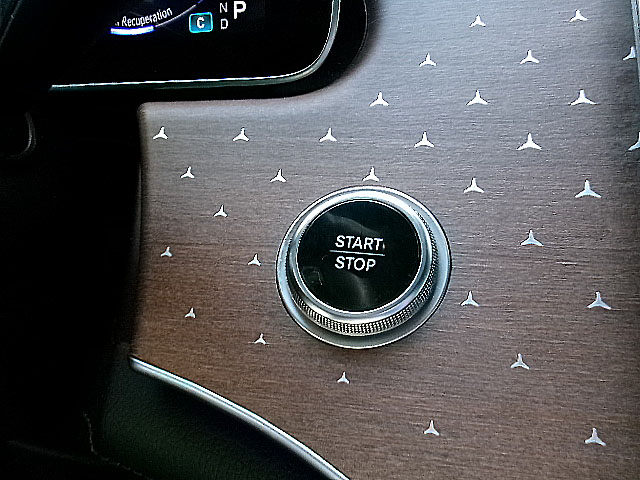 Mercedes-Benz EQE  2023