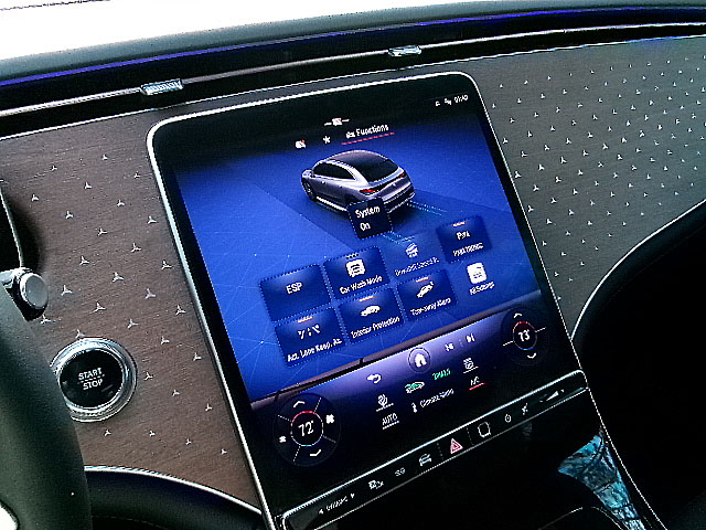 Mercedes-Benz EQE  2023