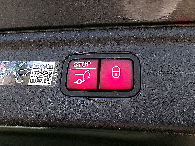 Mercedes-Benz EQE  2023