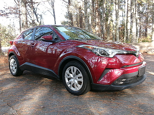 2019 Toyota C-HR XLE Limited photo 3