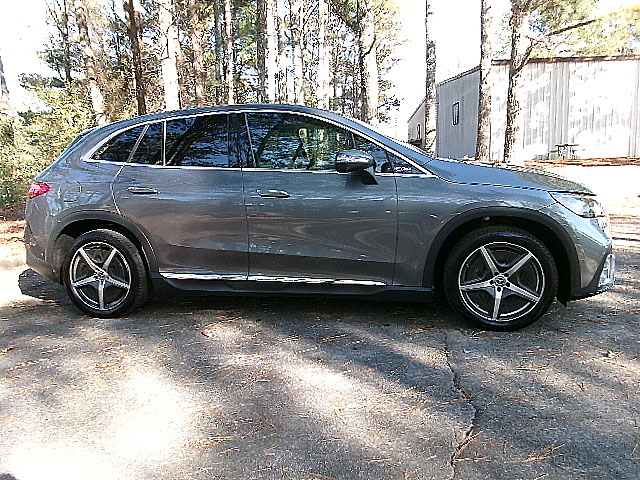 Mercedes-Benz EQE  2023