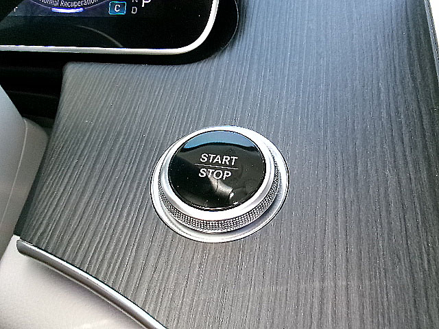 Mercedes-Benz EQE  2023