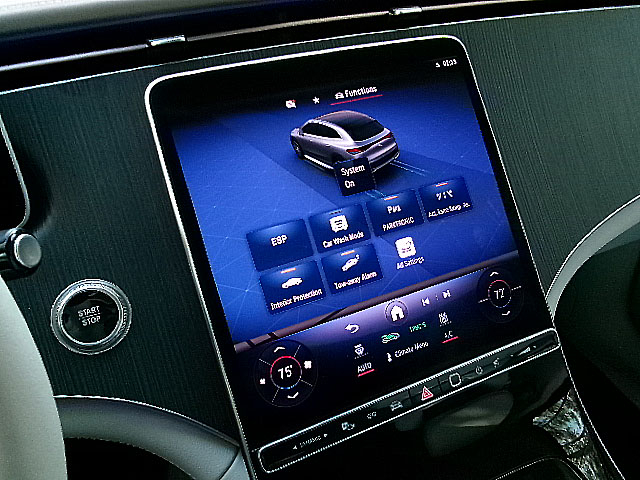 Mercedes-Benz EQE  2023